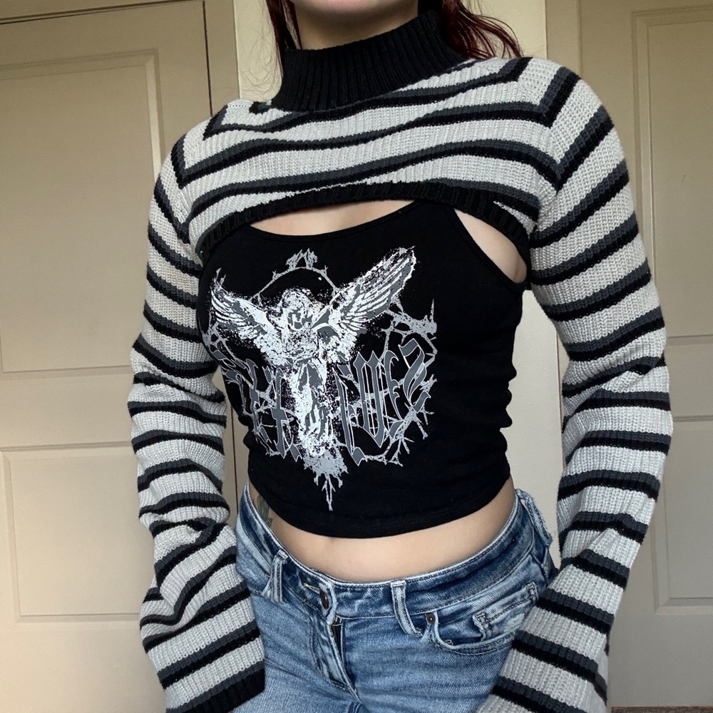 Striped Black and White Sweater shrug top